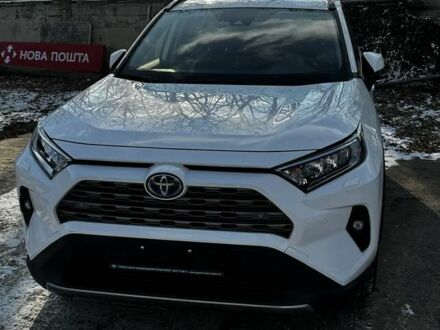 Тойота РАВ 4 2023 в Новоднестровск на Automoto.ua Белый Тойота РАВ 4, объемом двигателя 2.49 л и пробегом 37 тыс. км за 38499 $, фото 1 на Automoto.ua
