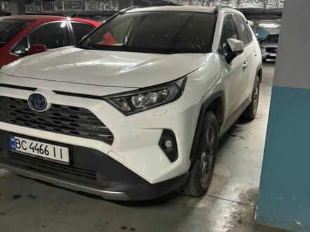 Белый Тойота РАВ 4, объемом двигателя 2.49 л и пробегом 17 тыс. км за 42500 $, фото 1 на Automoto.ua