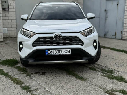 Тойота РАВ 4 2023 в Конотопе на Automoto.ua Белый Тойота РАВ 4, объемом двигателя 1.99 л и пробегом 27 тыс. км за 35500 $, фото 1 на Automoto.ua