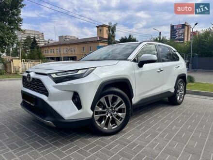 Білий Тойота РАВ 4, об'ємом двигуна 1.99 л та пробігом 43 тис. км за 38700 $, фото 1 на Automoto.ua