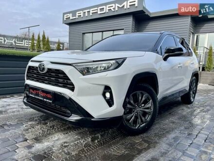 Белый Тойота РАВ 4, объемом двигателя 1.99 л и пробегом 33 тыс. км за 38900 $, фото 1 на Automoto.ua