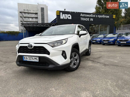 Белый Тойота РАВ 4, объемом двигателя 1.99 л и пробегом 24 тыс. км за 35900 $, фото 1 на Automoto.ua