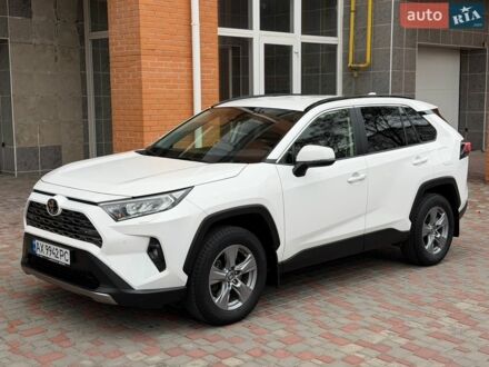 Білий Тойота РАВ 4, об'ємом двигуна 2 л та пробігом 55 тис. км за 29900 $, фото 1 на Automoto.ua