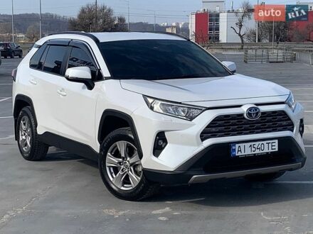 Белый Тойота РАВ 4, объемом двигателя 2.49 л и пробегом 76 тыс. км за 36300 $, фото 1 на Automoto.ua