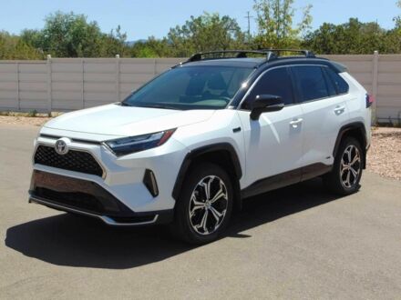 Тойота РАВ 4 2024 в Ровно на Automoto.ua Белый Тойота РАВ 4, объемом двигателя 2.5 л и пробегом 11 тыс. км за 20000 $, фото 1 на Automoto.ua