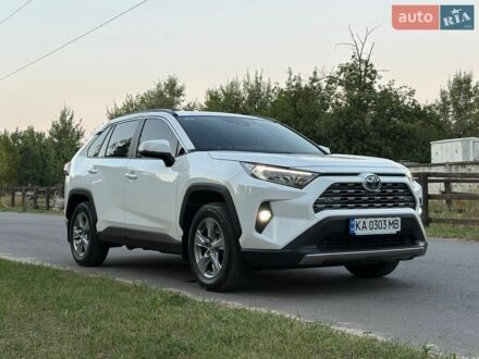 Белый Тойота РАВ 4, объемом двигателя 2.49 л и пробегом 22 тыс. км за 38000 $, фото 1 на Automoto.ua