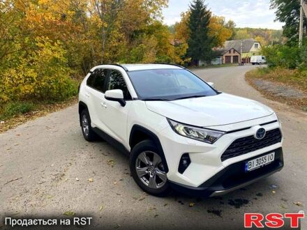 Тойота РАВ 4 2025 у Полтаві на Automoto.ua Білий Тойота РАВ 4, об'ємом двигуна 2.5 л та пробігом 1000 тис. км за 42000 $, фото 1 на Automoto.ua