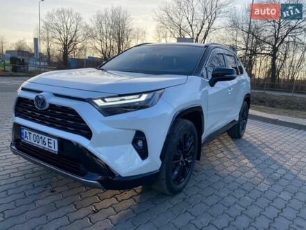 Білий Тойота РАВ 4, об'ємом двигуна 2.49 л та пробігом 30 тис. км за 46150 $, фото 1 на Automoto.ua