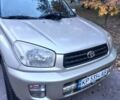 Бежевий Тойота РАВ 4, об'ємом двигуна 2 л та пробігом 280 тис. км за 7500 $, фото 1 на Automoto.ua