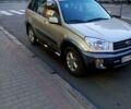 Бежевый Тойота РАВ 4, объемом двигателя 2 л и пробегом 260 тыс. км за 5500 $, фото 1 на Automoto.ua
