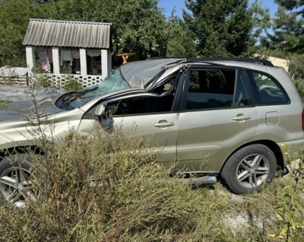 Бежевий Тойота РАВ 4, об'ємом двигуна 2 л та пробігом 295 тис. км за 3000 $, фото 5 на Automoto.ua