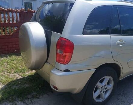 Бежевый Тойота РАВ 4, объемом двигателя 2 л и пробегом 200 тыс. км за 7800 $, фото 1 на Automoto.ua