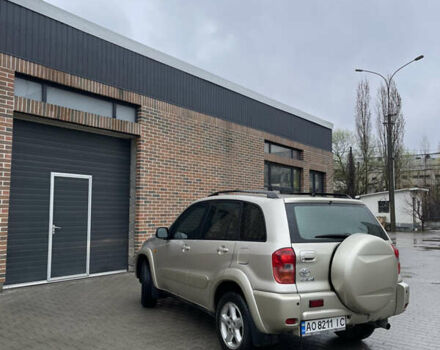 Бежевий Тойота РАВ 4, об'ємом двигуна 2 л та пробігом 168 тис. км за 7500 $, фото 6 на Automoto.ua