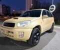 Бежевый Тойота РАВ 4, объемом двигателя 2 л и пробегом 250 тыс. км за 3000 $, фото 1 на Automoto.ua