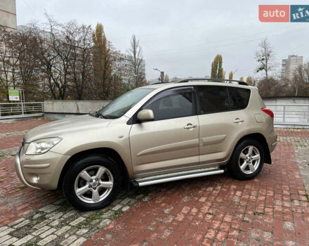 Бежевий Тойота РАВ 4, об'ємом двигуна 2 л та пробігом 230 тис. км за 10300 $, фото 2 на Automoto.ua