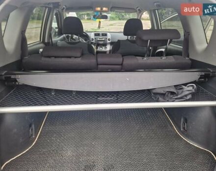 Бежевий Тойота РАВ 4, об'ємом двигуна 2 л та пробігом 193 тис. км за 9999 $, фото 13 на Automoto.ua