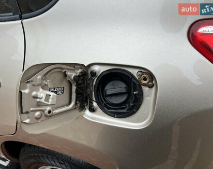 Бежевий Тойота РАВ 4, об'ємом двигуна 2 л та пробігом 230 тис. км за 10300 $, фото 21 на Automoto.ua