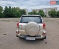 Бежевий Тойота РАВ 4, об'ємом двигуна 2 л та пробігом 193 тис. км за 9999 $, фото 8 на Automoto.ua