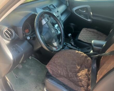 Бежевый Тойота РАВ 4, объемом двигателя 2.2 л и пробегом 270 тыс. км за 9000 $, фото 5 на Automoto.ua