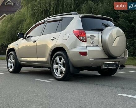Бежевий Тойота РАВ 4, об'ємом двигуна 2 л та пробігом 155 тис. км за 9900 $, фото 5 на Automoto.ua