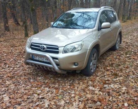 Бежевый Тойота РАВ 4, объемом двигателя 2.2 л и пробегом 270 тыс. км за 9000 $, фото 3 на Automoto.ua