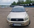 Бежевий Тойота РАВ 4, об'ємом двигуна 2 л та пробігом 193 тис. км за 9999 $, фото 10 на Automoto.ua