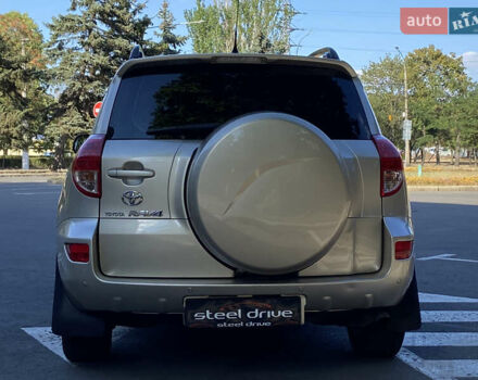 Бежевий Тойота РАВ 4, об'ємом двигуна 2 л та пробігом 253 тис. км за 9299 $, фото 1 на Automoto.ua