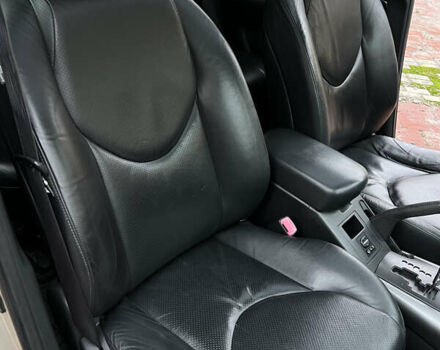 Бежевий Тойота РАВ 4, об'ємом двигуна 2 л та пробігом 230 тис. км за 10300 $, фото 8 на Automoto.ua