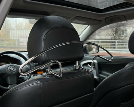 Бежевий Тойота РАВ 4, об'ємом двигуна 2 л та пробігом 230 тис. км за 10300 $, фото 15 на Automoto.ua