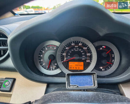 Бежевий Тойота РАВ 4, об'ємом двигуна 2.4 л та пробігом 160 тис. км за 11000 $, фото 6 на Automoto.ua