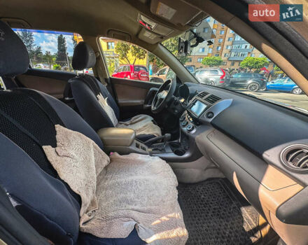 Бежевий Тойота РАВ 4, об'ємом двигуна 2.4 л та пробігом 160 тис. км за 11000 $, фото 3 на Automoto.ua