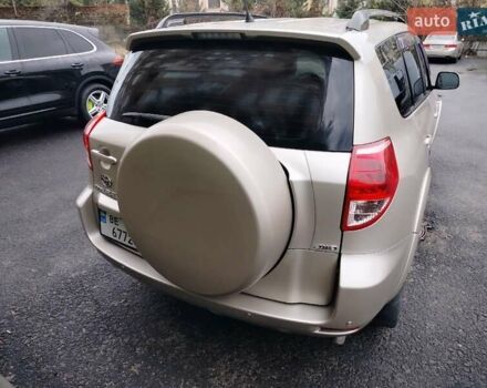 Бежевий Тойота РАВ 4, об'ємом двигуна 2.36 л та пробігом 203 тис. км за 9300 $, фото 4 на Automoto.ua