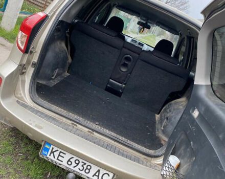 Тойота РАВ 4 2007 в Апостолове на Automoto.ua Бежевый Тойота РАВ 4, объемом двигателя 2.2 л и пробегом 192 тыс. км за 9000 $, фото 3 на Automoto.ua