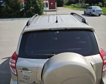 Бежевый Тойота РАВ 4, объемом двигателя 2 л и пробегом 240 тыс. км за 11799 $, фото 26 на Automoto.ua