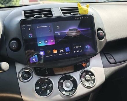 Бежевый Тойота РАВ 4, объемом двигателя 2 л и пробегом 240 тыс. км за 11799 $, фото 66 на Automoto.ua