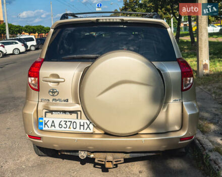 Бежевий Тойота РАВ 4, об'ємом двигуна 2.4 л та пробігом 160 тис. км за 11000 $, фото 2 на Automoto.ua