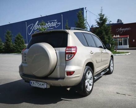 Бежевый Тойота РАВ 4, объемом двигателя 2 л и пробегом 240 тыс. км за 11799 $, фото 13 на Automoto.ua