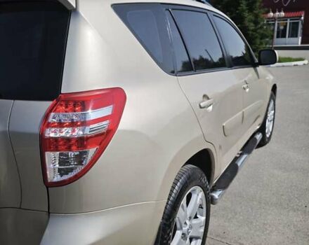 Бежевый Тойота РАВ 4, объемом двигателя 2 л и пробегом 240 тыс. км за 11799 $, фото 23 на Automoto.ua