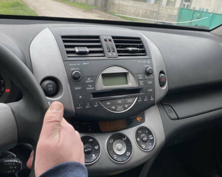 Тойота РАВ 4 2007 в Апостолове на Automoto.ua Бежевый Тойота РАВ 4, объемом двигателя 2.2 л и пробегом 192 тыс. км за 9000 $, фото 5 на Automoto.ua