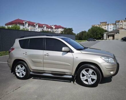 Бежевый Тойота РАВ 4, объемом двигателя 2 л и пробегом 240 тыс. км за 11799 $, фото 8 на Automoto.ua