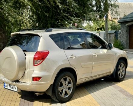 Бежевий Тойота РАВ 4, об'ємом двигуна 2 л та пробігом 233 тис. км за 8900 $, фото 6 на Automoto.ua