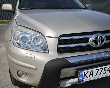 Бежевый Тойота РАВ 4, объемом двигателя 2 л и пробегом 240 тыс. км за 11799 $, фото 31 на Automoto.ua