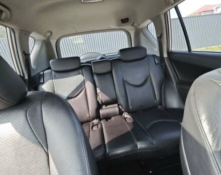 Бежевый Тойота РАВ 4, объемом двигателя 2 л и пробегом 240 тыс. км за 11799 $, фото 49 на Automoto.ua