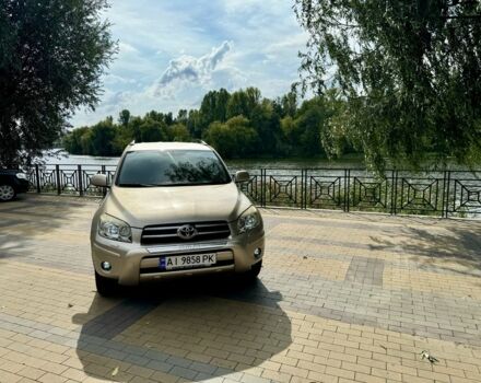 Бежевий Тойота РАВ 4, об'ємом двигуна 2 л та пробігом 233 тис. км за 8900 $, фото 2 на Automoto.ua
