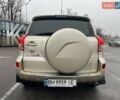 Бежевый Тойота РАВ 4, объемом двигателя 2 л и пробегом 235 тыс. км за 9500 $, фото 2 на Automoto.ua