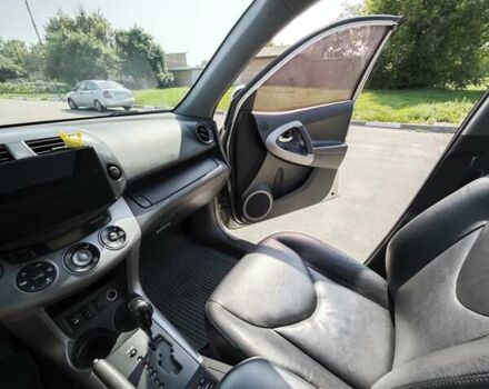 Бежевый Тойота РАВ 4, объемом двигателя 2 л и пробегом 240 тыс. км за 11799 $, фото 47 на Automoto.ua