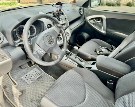 Бежевий Тойота РАВ 4, об'ємом двигуна 2 л та пробігом 233 тис. км за 8900 $, фото 16 на Automoto.ua