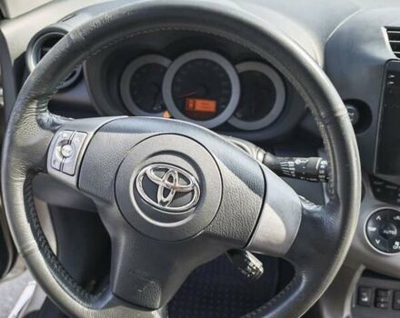 Бежевый Тойота РАВ 4, объемом двигателя 2 л и пробегом 240 тыс. км за 11799 $, фото 41 на Automoto.ua