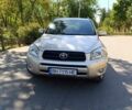 Бежевий Тойота РАВ 4, об'ємом двигуна 2 л та пробігом 240 тис. км за 7950 $, фото 4 на Automoto.ua
