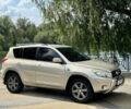 Бежевий Тойота РАВ 4, об'ємом двигуна 2 л та пробігом 233 тис. км за 8900 $, фото 4 на Automoto.ua